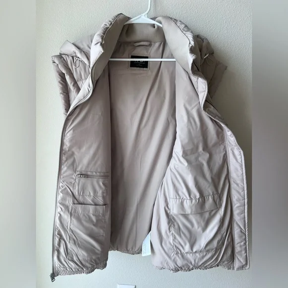 Abercrombie & Fitch YPB Oversized Gray Puffer Vest. Women’s Size XL - Picture 2 of 5